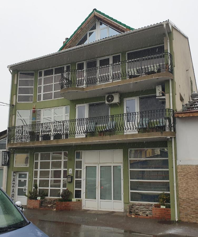Sc Afitos Srl Hostel โดรเบตา-ตูร์นู เซเวริน ภายนอก รูปภาพ